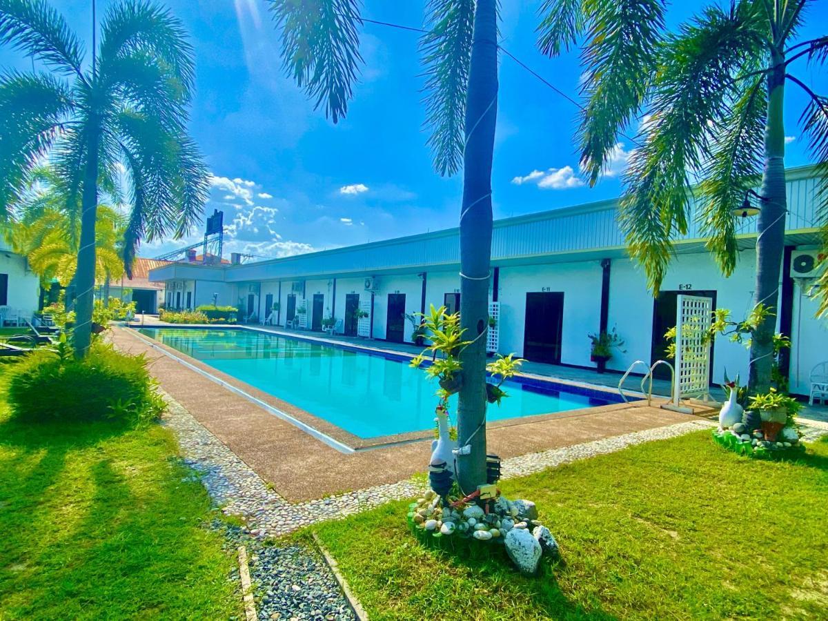 Ogh Resort Hotel Angeles Eksteriør bilde